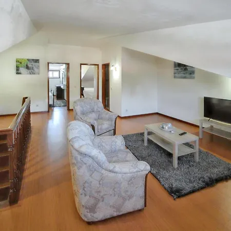 Holiday home Elegant House In Santa Maria Da Feira With Balcony And View