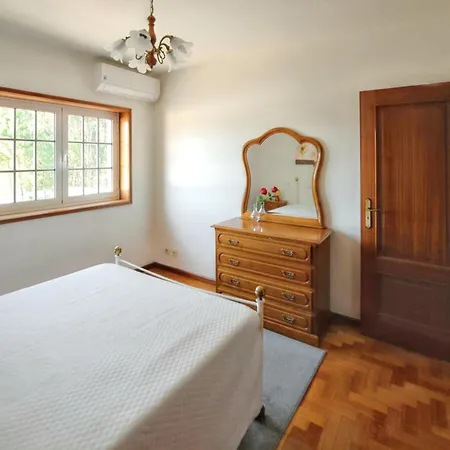 Elegant House In Santa Maria Da Feira With Balcony And View Aveiro